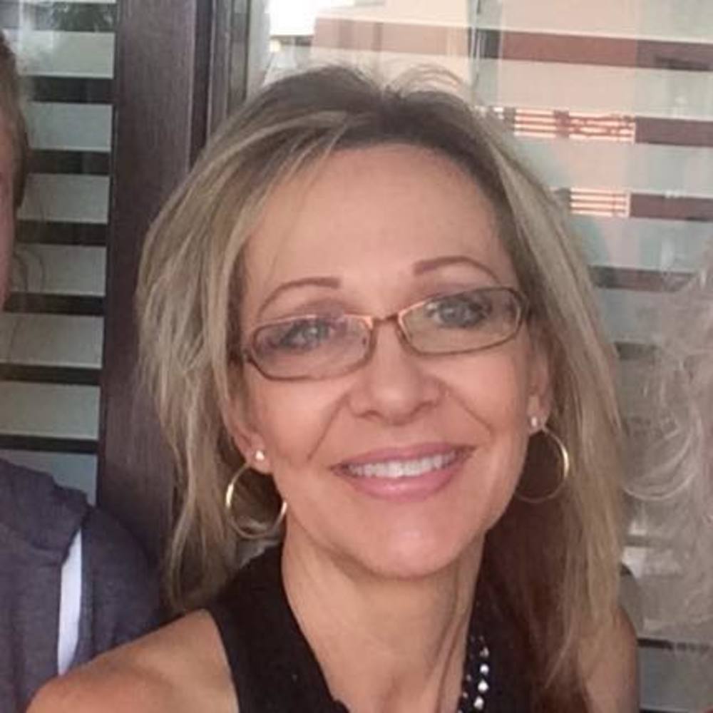 Meet your Posher, Julie